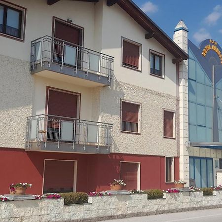 Hotel Ceretto Busca Bagian luar foto